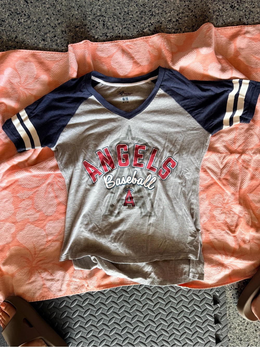 Women’s Angels baseball shirt